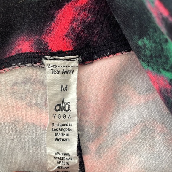 ALO YOGA WINTER LEGGINGS - Picture 5 of 6